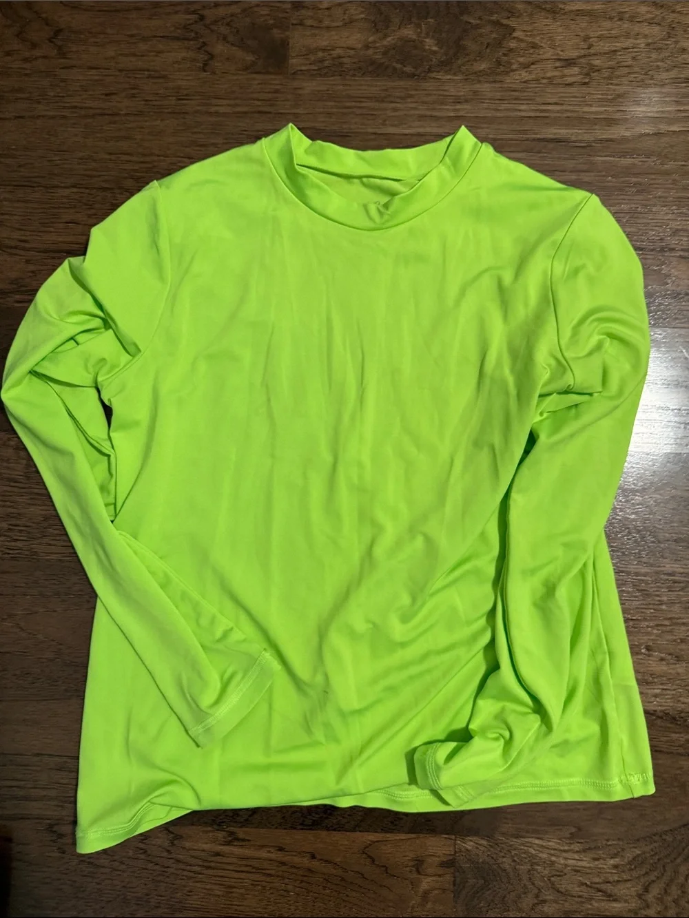 Cat & Jack boys swim trunks NWT and rashguard EUC